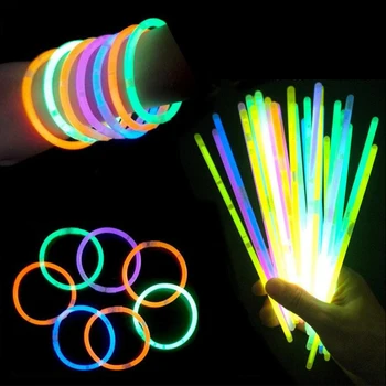 Svietiť V Tme Svetlo Stick Strana navrhne 100ks Chemické Svetlo Stick Fluorescenčná Farba Glow Stick Blikajúce Náramky Slávnostné